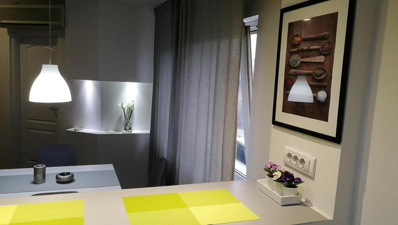 Mansarda Apartment Belgrad Exteriör bild