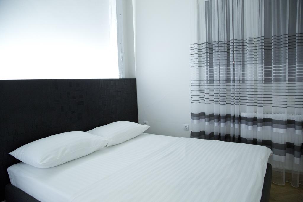Mansarda Apartment Belgrad Exteriör bild