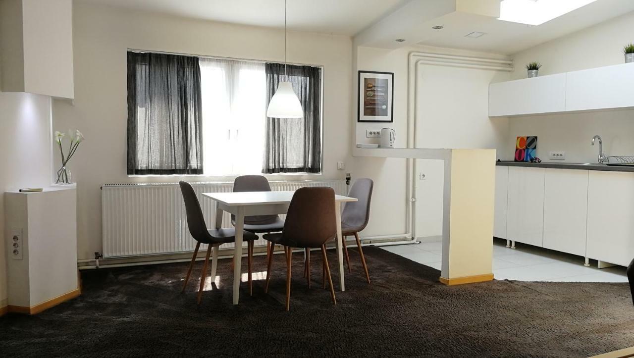 Mansarda Apartment Belgrad Exteriör bild